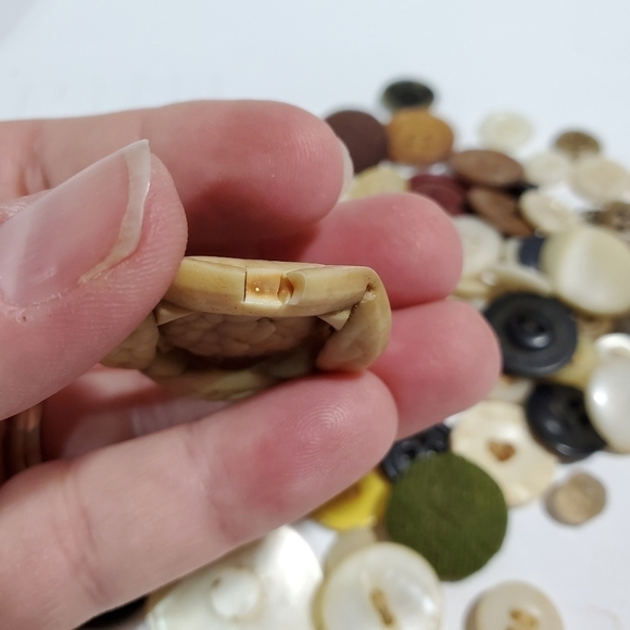 Vtg small lot of Buttons granny's drawer button collection crafting buttons - Picture 4 of 10